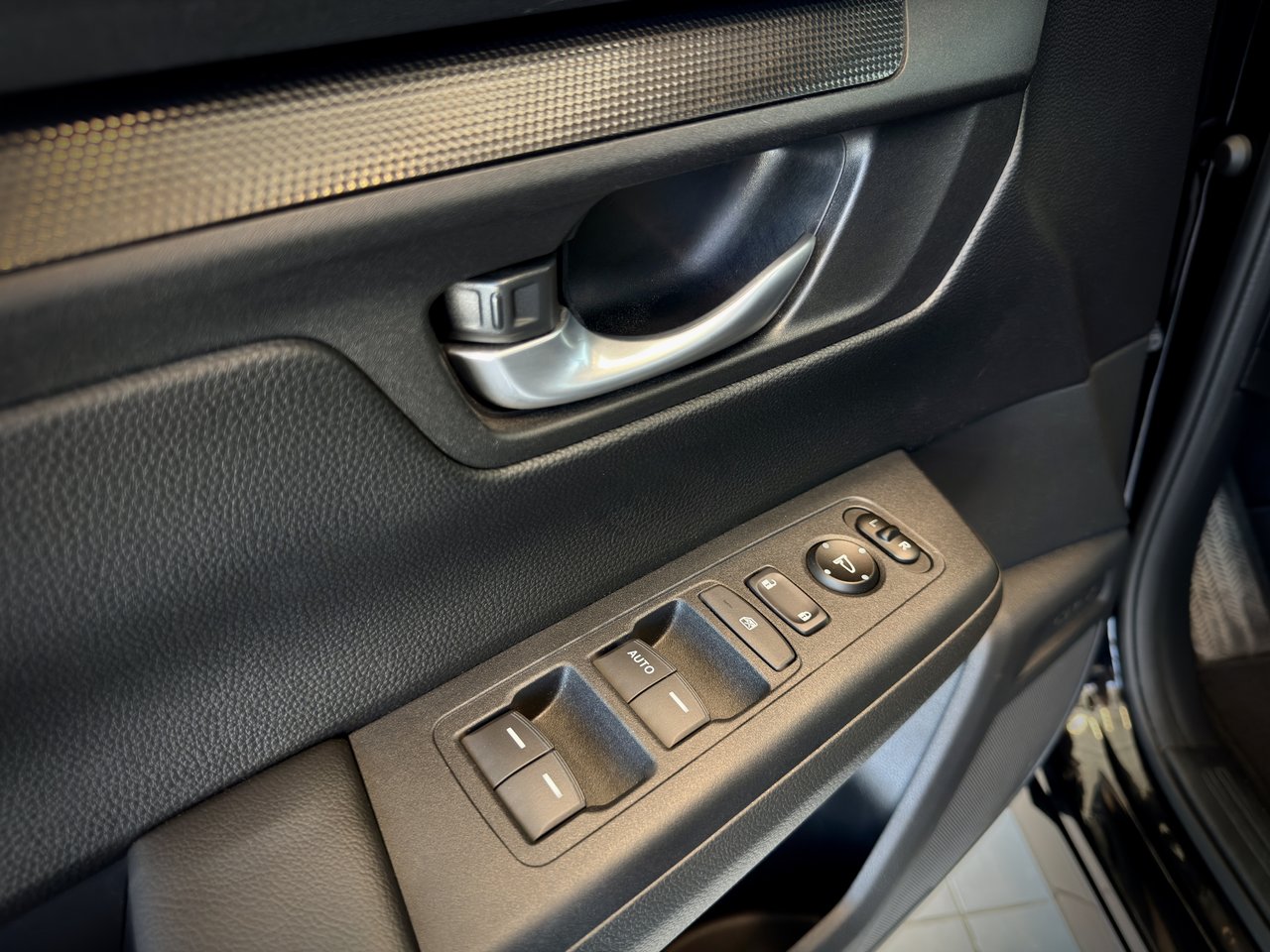 2023 Honda CR-V Black Notre-Dame-des-Prairies - photo #25